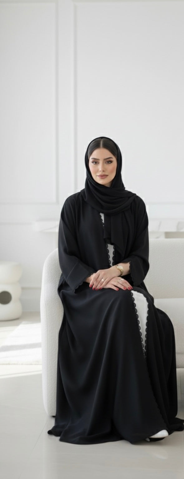 19: Simple Elegance in Black